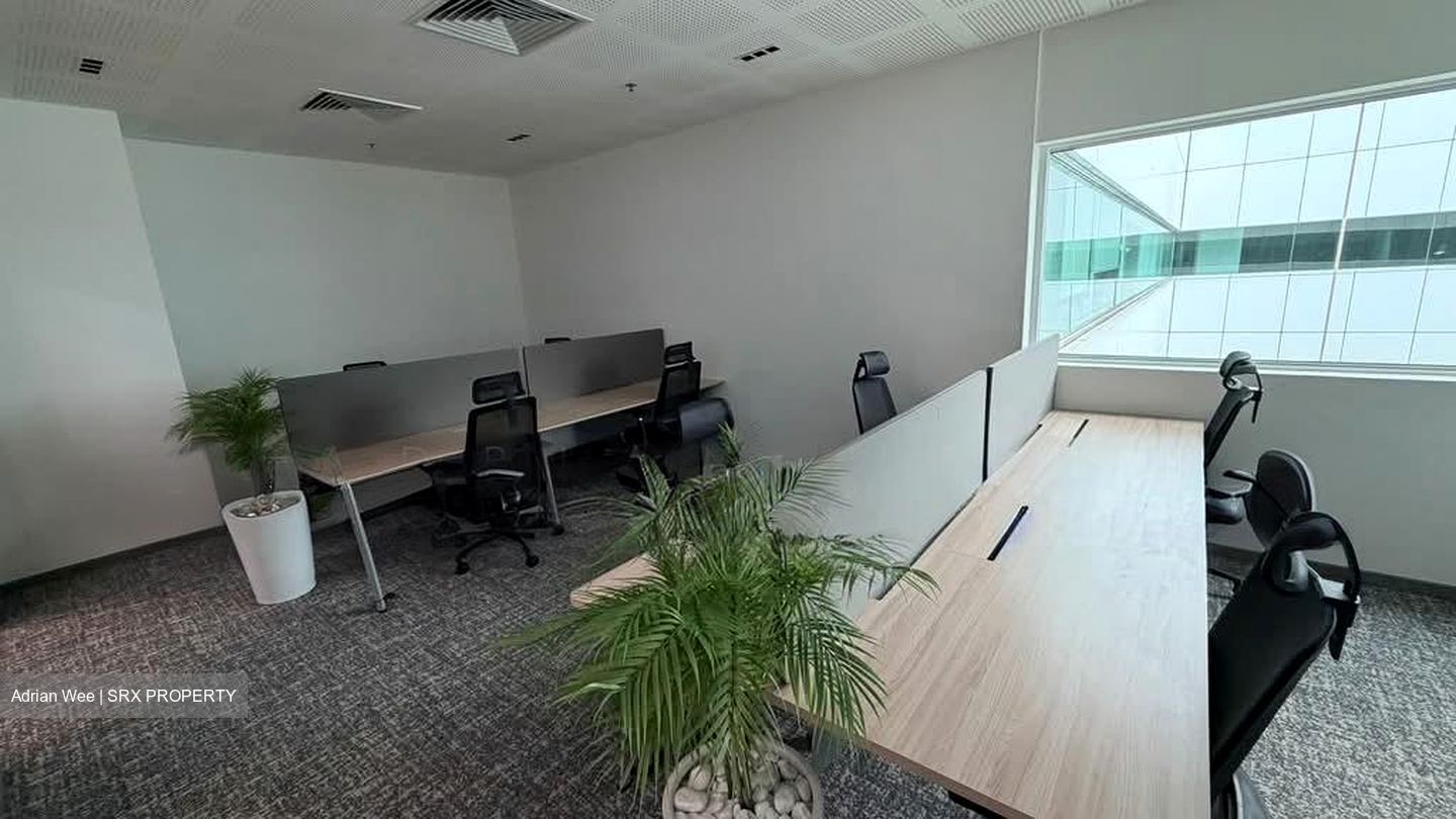 Starhub Green (D14), Office #551384601